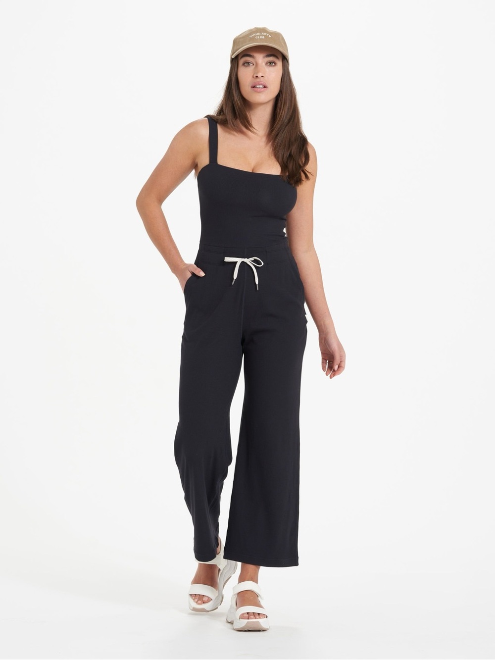 NWOT Vuori Black Mudra Pose Ribbed Wide Leg Crop Jumpsuit Medium